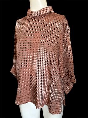 Karen by Simonsen Manage Blouse Sz 38 / M Geometric Print Satin 3/4 Sleeves